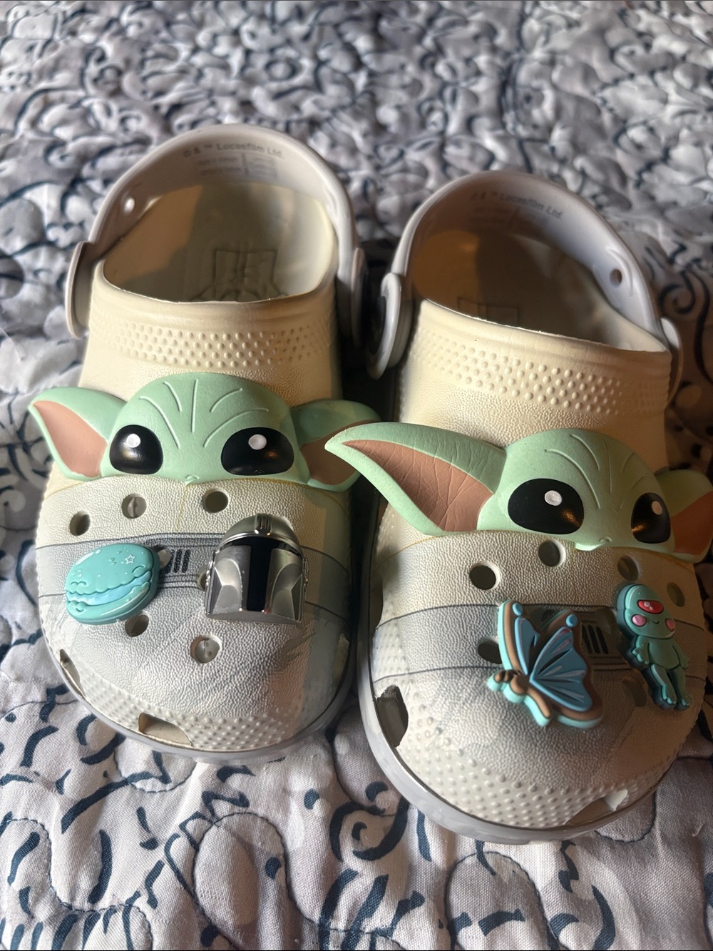Kids Crocs Green 'Grogu' Themed Clog Shoes size C11